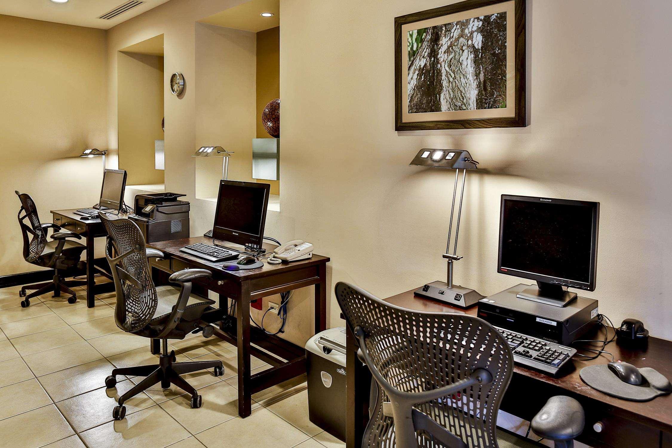 Hilton Garden Inn Guanacaste Airport Либерия Экстерьер фото