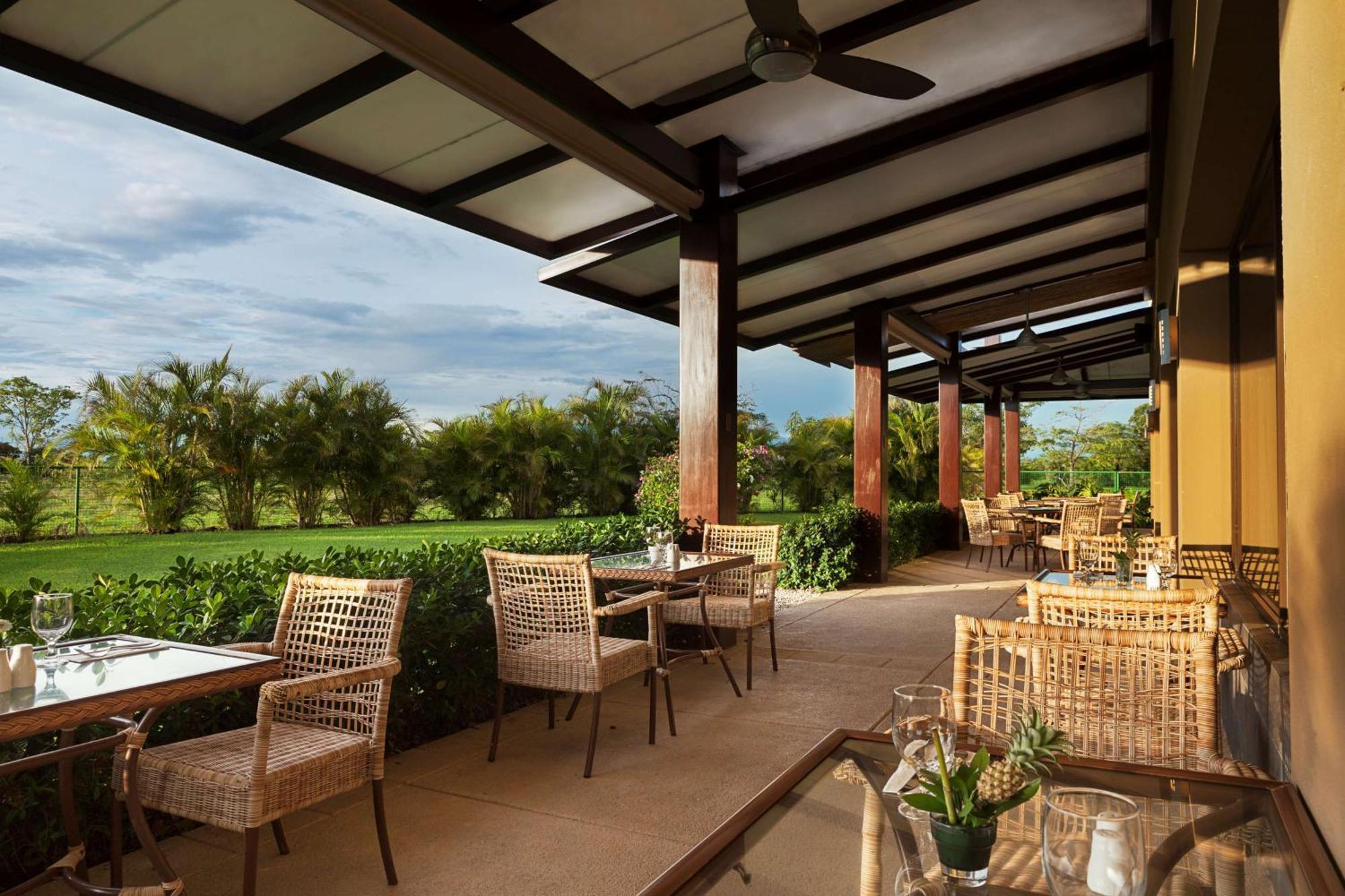 Hilton Garden Inn Guanacaste Airport Либерия Экстерьер фото