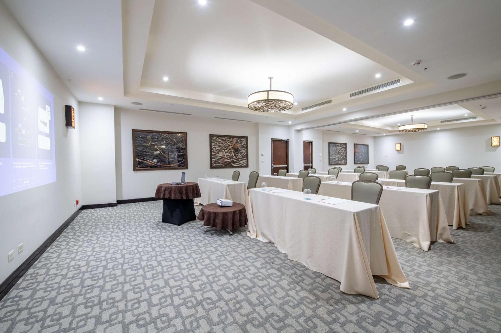 Hilton Garden Inn Guanacaste Airport Либерия Экстерьер фото