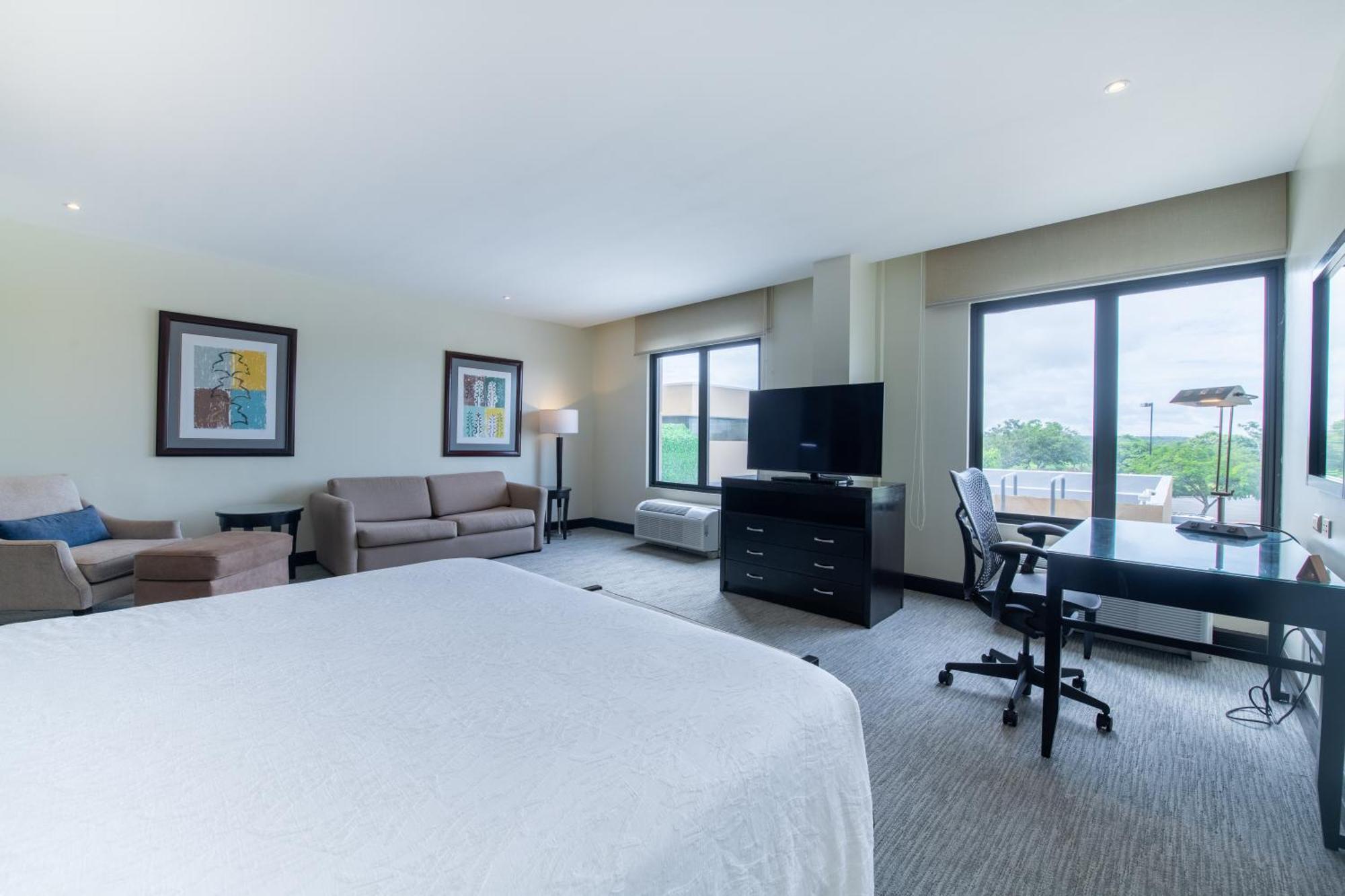 Hilton Garden Inn Guanacaste Airport Либерия Экстерьер фото